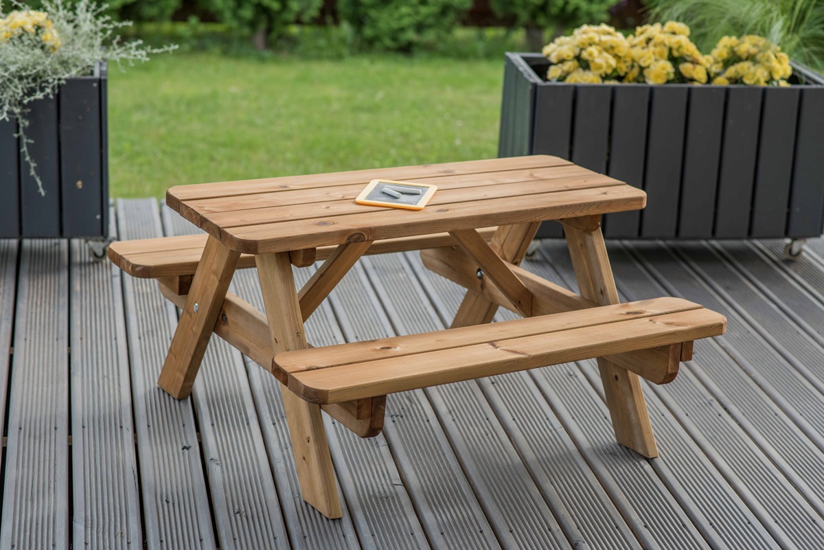 Kindersitzgruppe bestehend aus 1 Kindertisch mit 2 Kinderbänken, braun imprägniert NA047_B